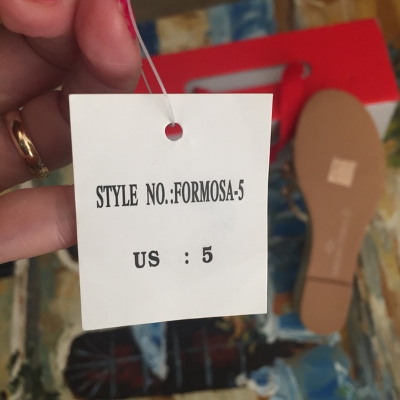 Dream Pairs Gold Sandals NWT Size 5 - Picture 9 of 10